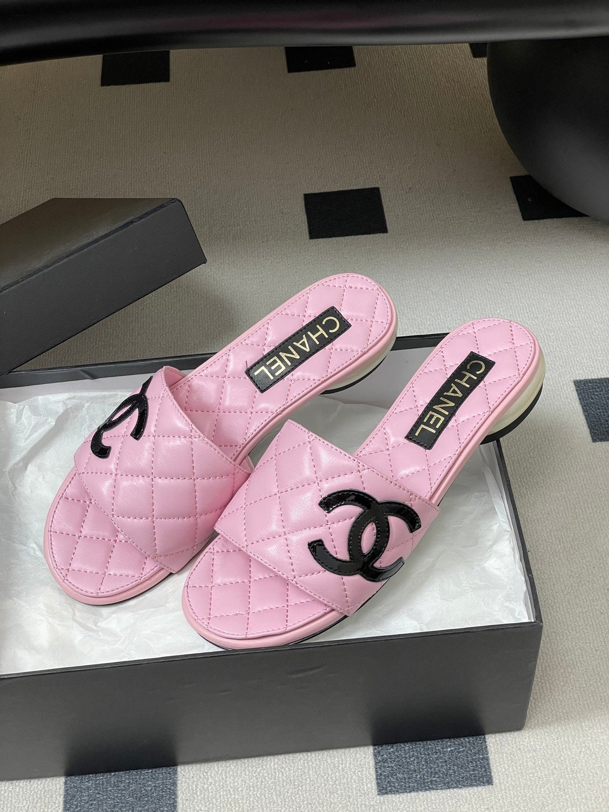 CC 2026 Pearl Flat Sandals Lambskin Double C Logo