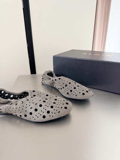 Alaia 2026 Ballerina Flats Perforated Suede 784611